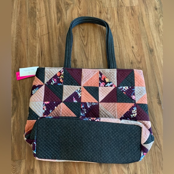 Vera Bradley Patchwork Iconic Vera Tote in Denim Navy New - Picture 2 of 7